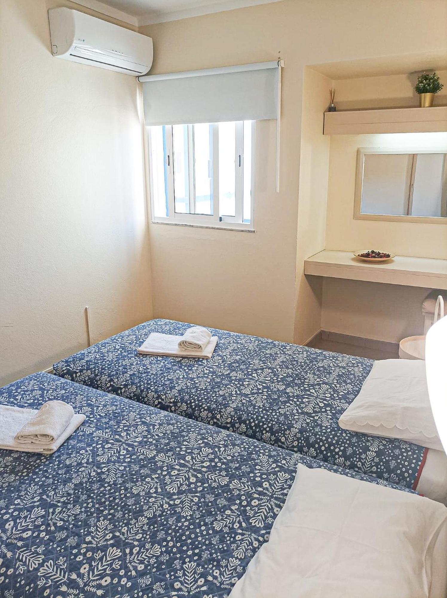 Apart Praia Da Rocha - Ac - Wifi - By Bedzy Portimao Exterior photo